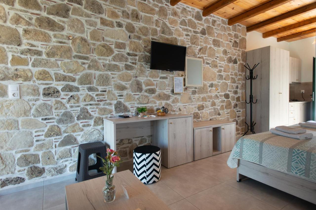 Sivas Apartments-Studios,Sigelakis With Very Nice View Екстериор снимка