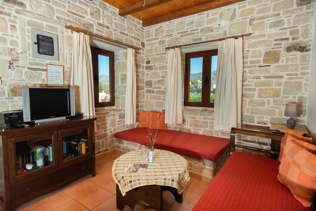 Sivas Apartments-Studios,Sigelakis With Very Nice View Екстериор снимка