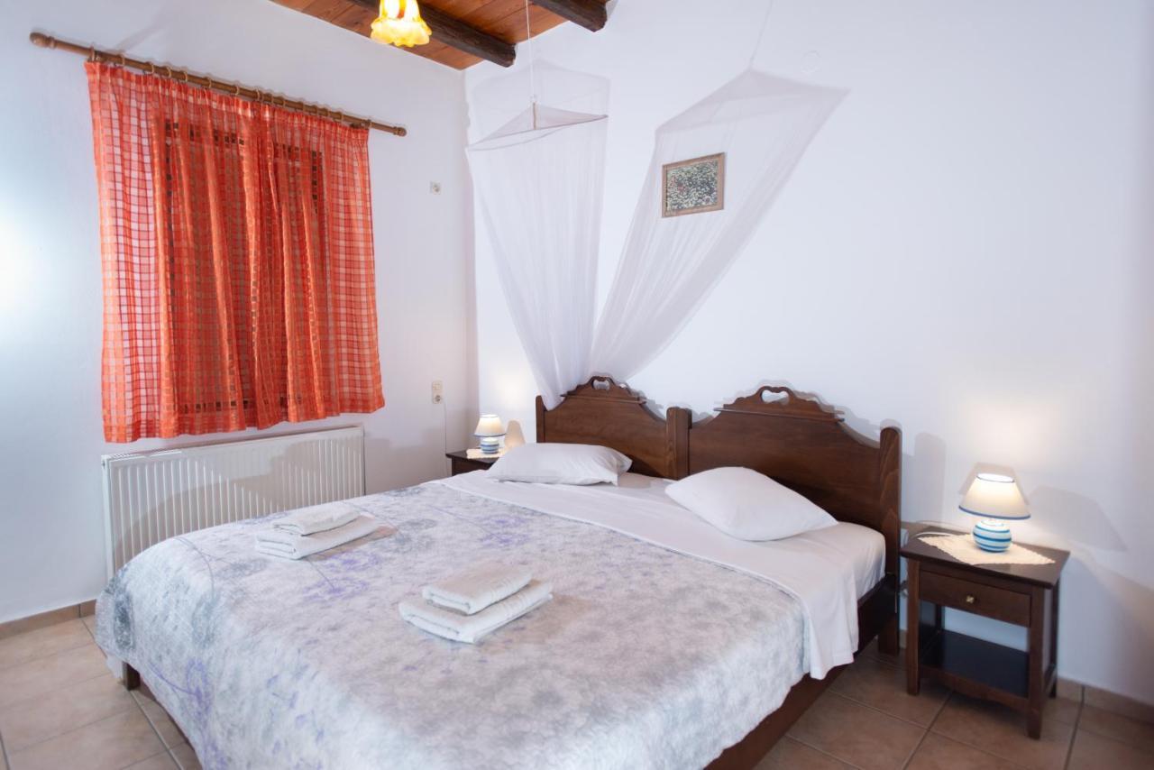 Sivas Apartments-Studios,Sigelakis With Very Nice View Екстериор снимка