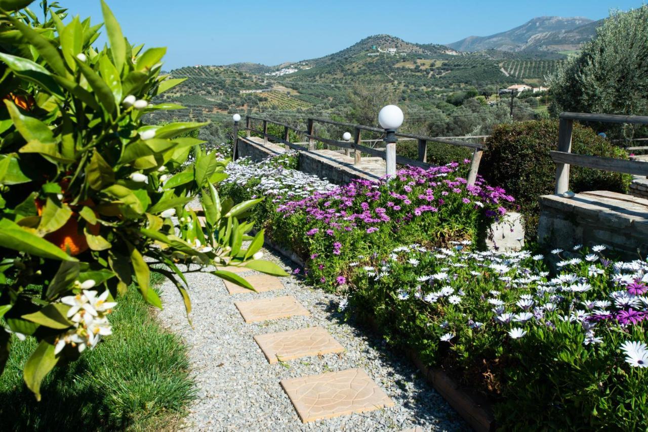 Sivas Apartments-Studios,Sigelakis With Very Nice View Екстериор снимка