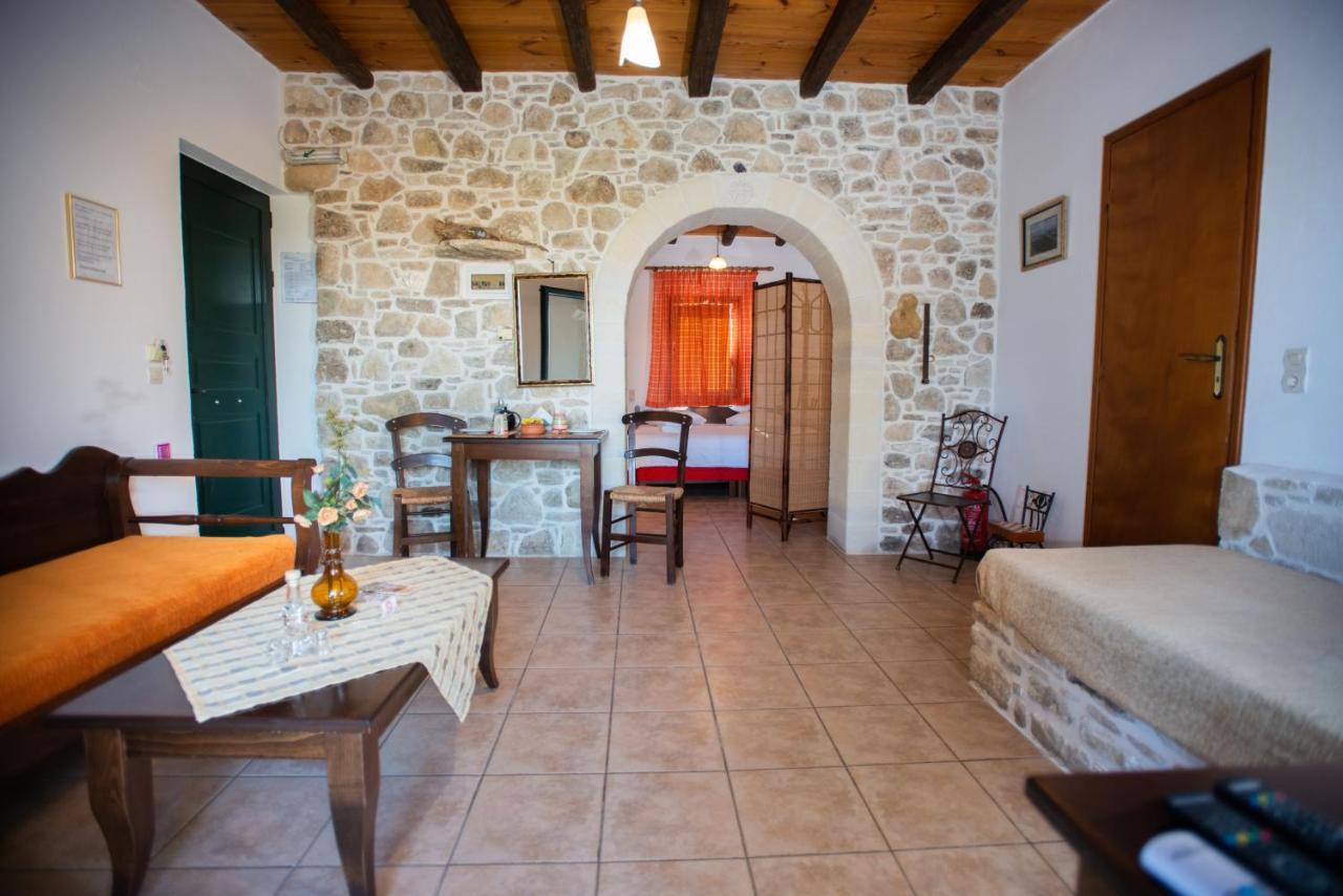 Sivas Apartments-Studios,Sigelakis With Very Nice View Екстериор снимка
