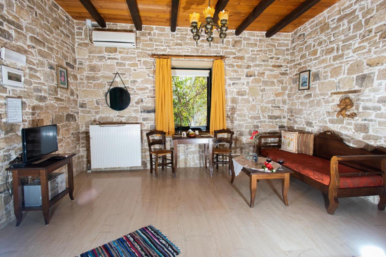 Sivas Apartments-Studios,Sigelakis With Very Nice View Екстериор снимка