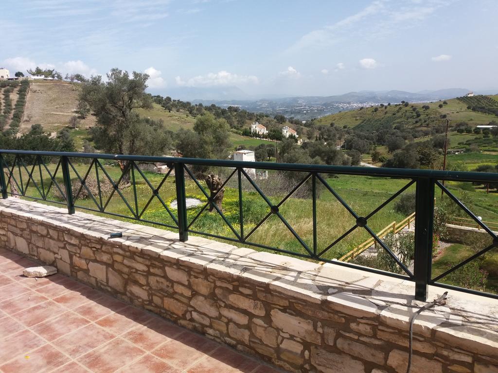 Sivas Apartments-Studios,Sigelakis With Very Nice View Екстериор снимка